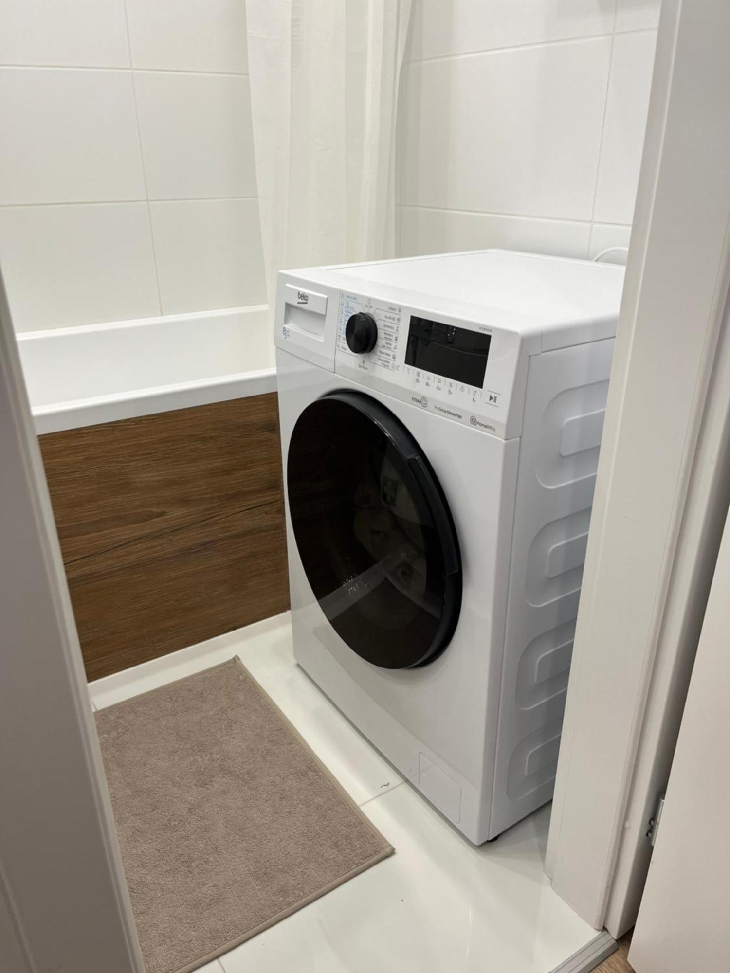 Elegant Escape Apartment III - Free Parking, Easy Access To City Center براتسيلافا المظهر الخارجي الصورة